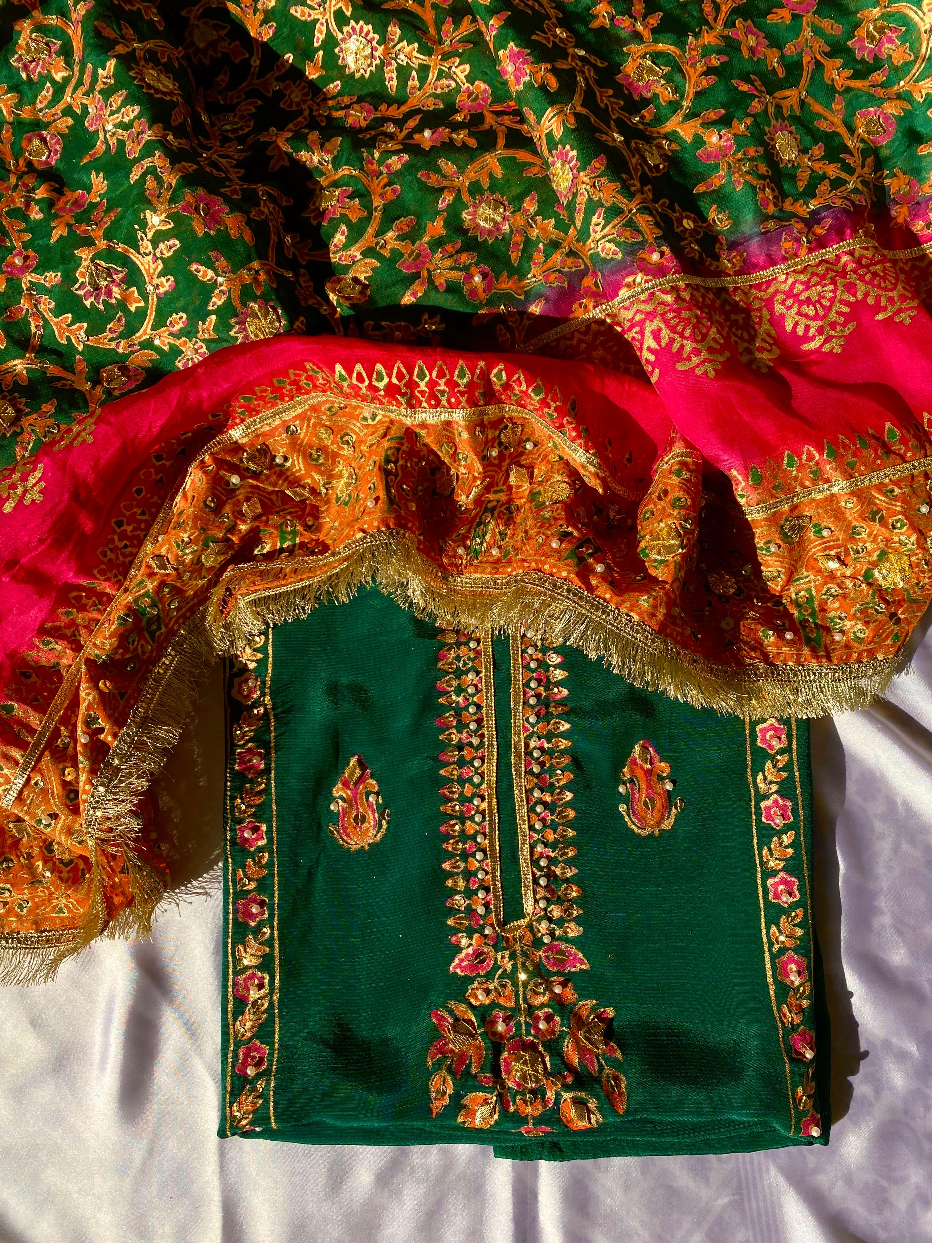 Mehru Baagh - Handcrafted Raw Silk Set